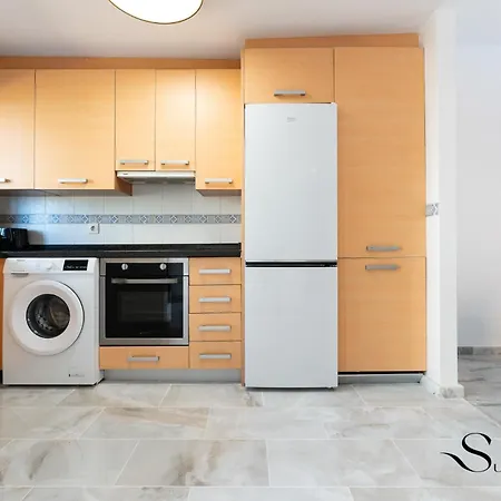 Apartment Elegant 2 Bed 2 Bath Apartment, Pool, Views, Parking Benalmadena